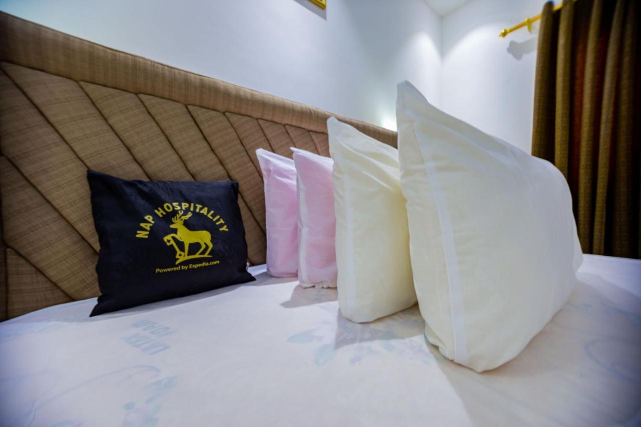 Nap Apartment Hotel Dansoman エクステリア 写真