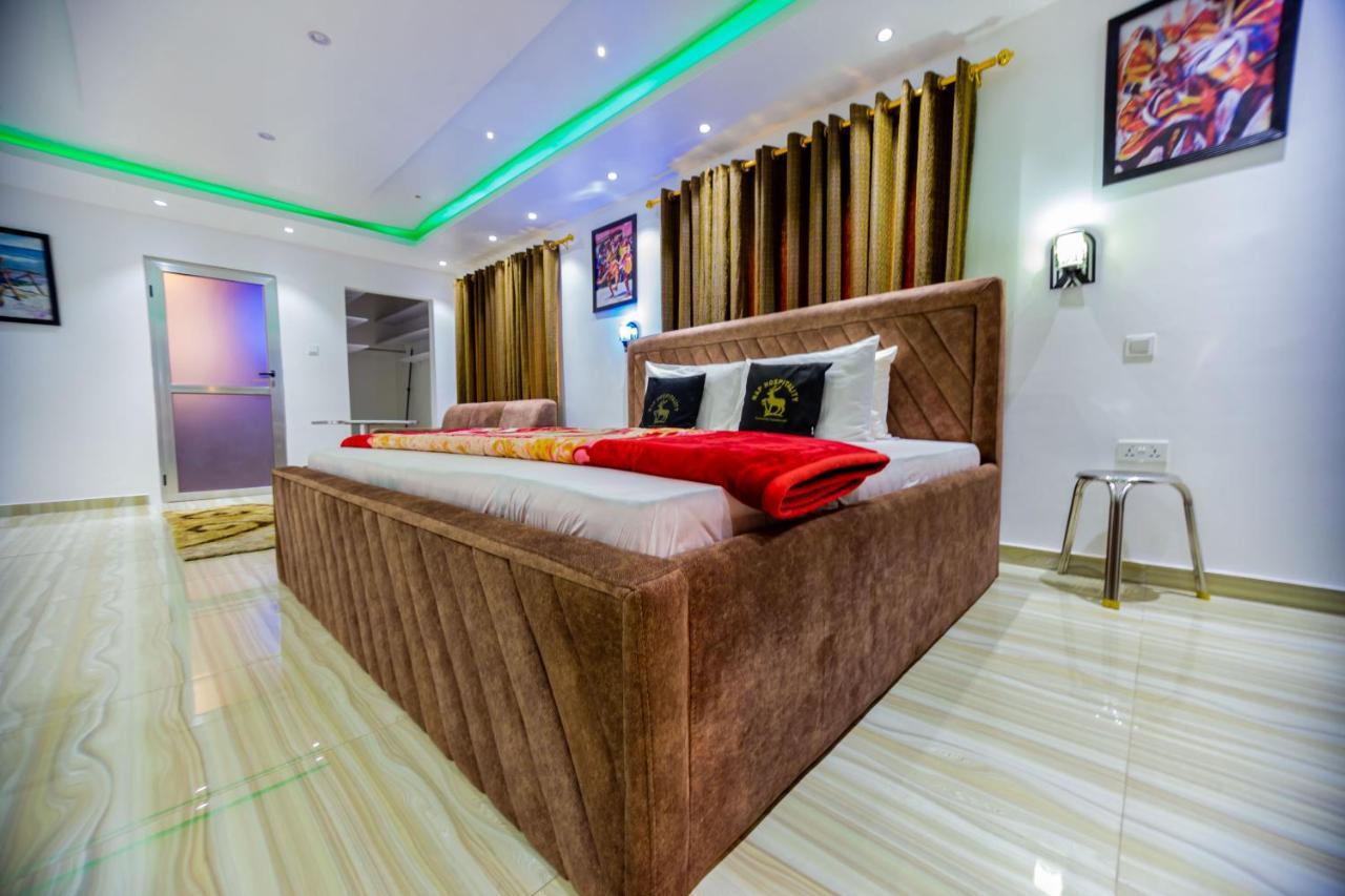 Nap Apartment Hotel Dansoman エクステリア 写真